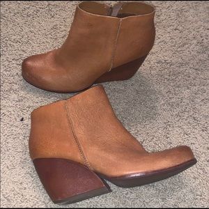 Kork-ease Chandra wedge size 9. Like new